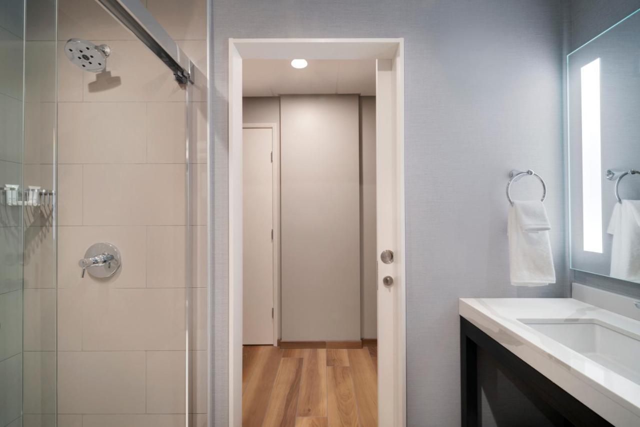 Hyatt Place Lax/century Blvd Hotel 3*