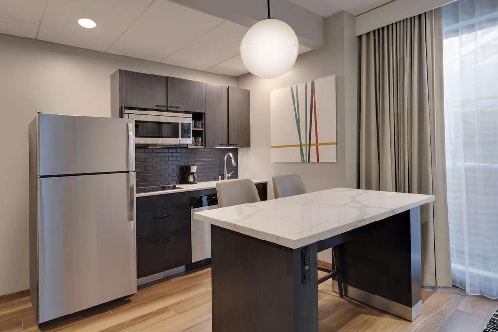 Hyatt Place Lax/century Blvd Hotel 3*